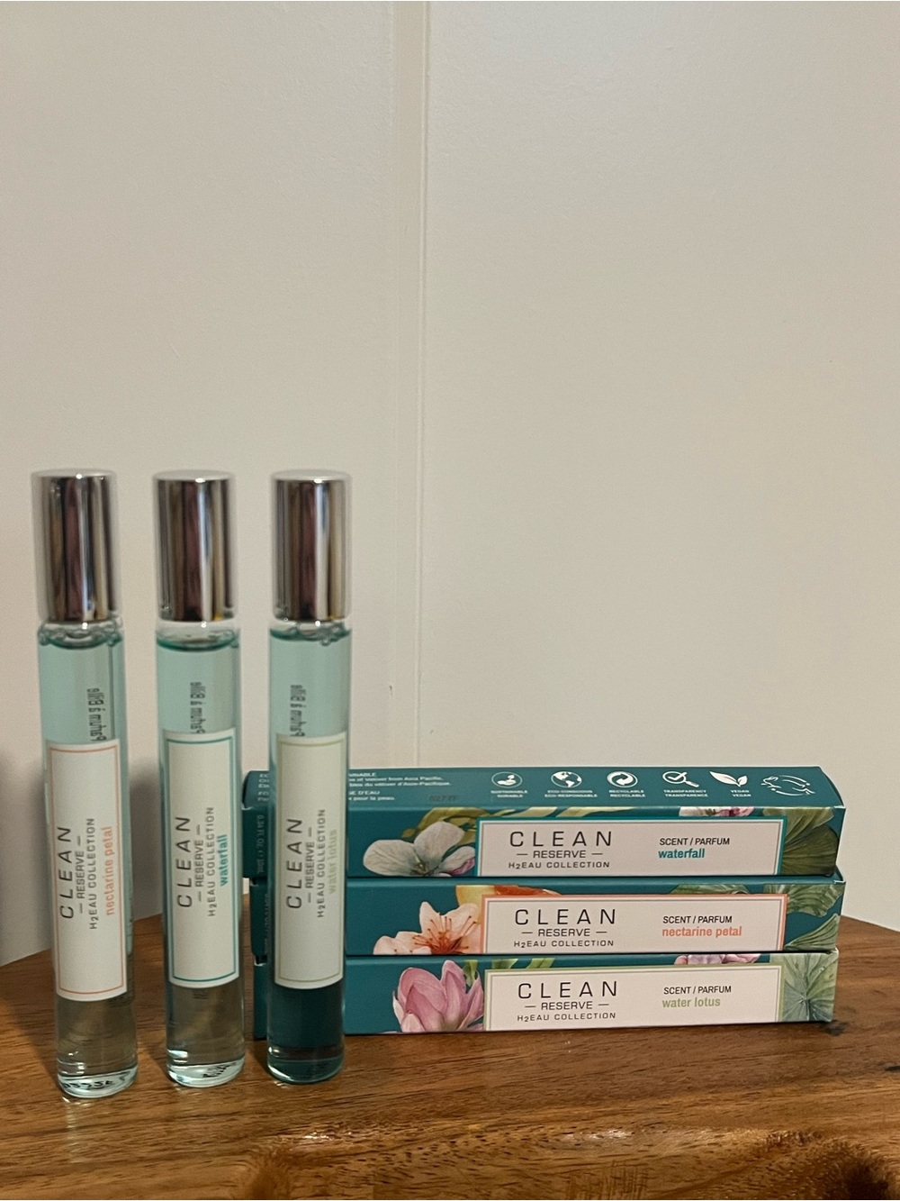 3 CLEAN Reserve Fragrance Sprays -Waterfall, Nectarine Petal, Water Lotus - Picture 1 of 5